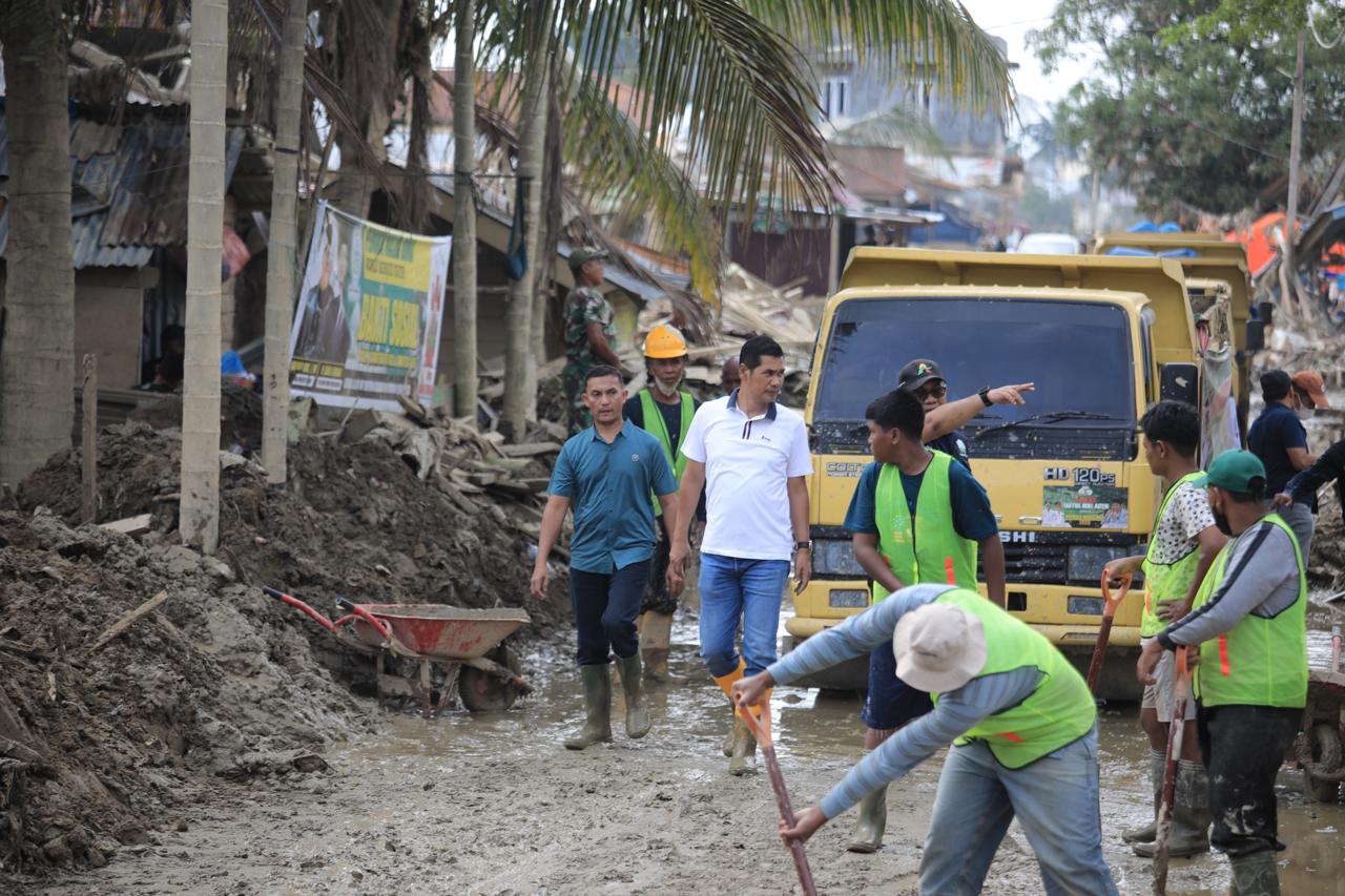 7ce04f72-ed15-4d3a-82d4-aa7083fcc8c1